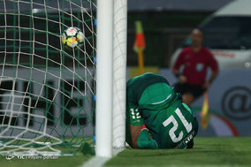 دیدار تیم های فوتبال ذوب آهن اصفهان و استقلال تهران-2