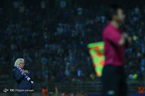 دیدار تیم های فوتبال ذوب آهن اصفهان و استقلال تهران-2
