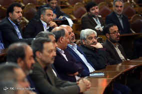 دیدار جمعی از مدیران آموزش و پرورش با رئیس مجلس شورای اسلامی