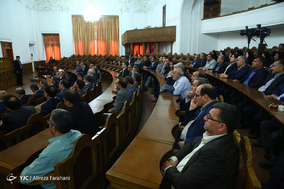 دیدار جمعی از مدیران آموزش و پرورش با رئیس مجلس شورای اسلامی
