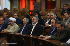دیدار جمعی از مدیران آموزش و پرورش با رئیس مجلس شورای اسلامی
