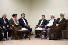 دیدار دست‌اندرکاران کنگره بزرگداشت آیت‌الله حاج شیخ غلامرضا یزدی با رهبر معظم انقلاب