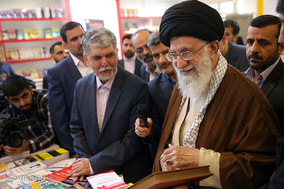 بازدید رهبر انقلاب از سی و‌‌ یکمین نمایشگاه بین‌المللی کتاب تهران