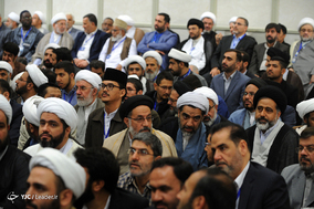 دیدار شرکت‌کنندگان در کنگره نقش شیعه در پیدایش و گسترش علوم اسلامی با رهبر معظم انقلاب