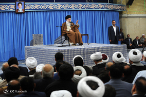 دیدار شرکت‌کنندگان در کنگره نقش شیعه در پیدایش و گسترش علوم اسلامی با رهبر معظم انقلاب