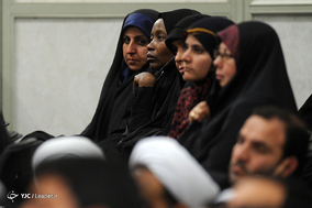 دیدار شرکت‌کنندگان در کنگره نقش شیعه در پیدایش و گسترش علوم اسلامی با رهبر معظم انقلاب