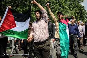 راهپیمایی نمازگزاران تهرانی در محکومیت انتقال سفارت آمریکا به قدس