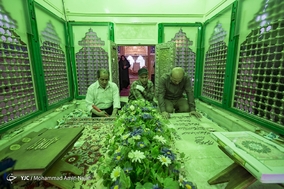 غبارروبی آستان مقدس امام زاده عبدالله همدان