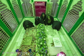 غبارروبی آستان مقدس امام زاده عبدالله همدان