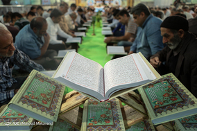 مراسم جزء خوانی قرآن کریم در حرم شاه عبدالعظیم