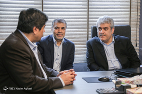 بازدید معاون علمی و فناوری رئیس جمهور از شرکت دانش بنیان و استارتاپی 