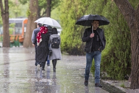 بارش باران بهاری در همدان