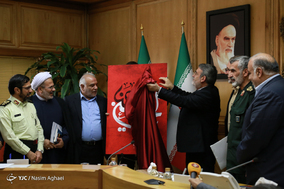 یازدهمین جلسه مرکزی ستاد اربعین عصر امروز چهارشنبه چهارم مهرماه با حضور عبدالرضا رحمانی فضلی وزیر کشور در وزارت کشور برگزار شد.