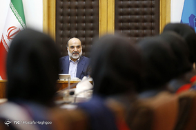 دیدار رئیس فدراسیون فوتبال و اعضای تیم ملی فوتسال بانوان با رئیس رسانه ملی‎