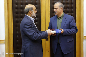 دیدار رئیس فدراسیون فوتبال و اعضای تیم ملی فوتسال بانوان با رئیس رسانه ملی‎