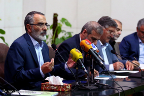 جلسه ستاد مرکزی بزرگداشت حضرت امام خمینی و دیدار با یادگار امام
