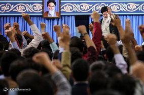دیدار جمعی از دانشجویان با رهبر معظم انقلاب