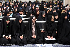 دیدار جمعی از دانشجویان با رهبر معظم انقلاب