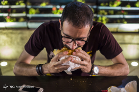 سی تیر، غذا و معاشرت تا دم صبح