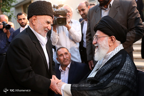 دیدار شاعران و استادان زبان و ادب پارسی با مقام معظم رهبری