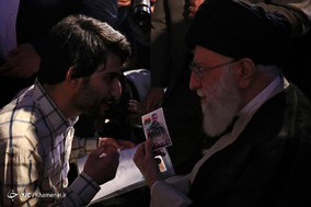 دیدار شاعران و استادان زبان و ادب پارسی با مقام معظم رهبری