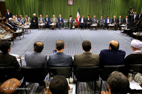 دیدار شاعران و استادان زبان و ادب پارسی با مقام معظم رهبری