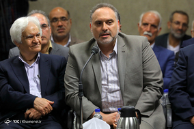 دیدار شاعران و استادان زبان و ادب پارسی با مقام معظم رهبری
