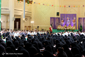 محفل انس با قرآن کریم در حرم شاهچراغ (ع) شیراز
