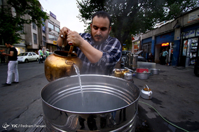 سفره افطاری خیابانی محله قصر الدشت