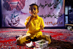 سفره افطاری خیابانی محله قصر الدشت