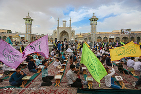 آیین ترتیل خوانی نوجوانان قمی در حرم مطهر حضرت معصومه(س)‎