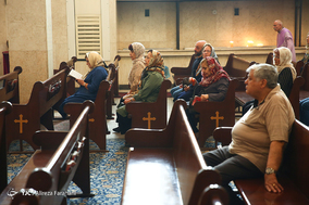 مراسم بزرگداشت امام خمینی (ره) در کلیسای سرکیس مقدس