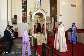 مراسم بزرگداشت امام خمینی (ره) در کلیسای سرکیس مقدس