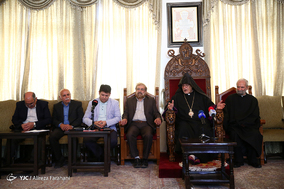 مراسم بزرگداشت امام خمینی (ره) در کلیسای سرکیس مقدس