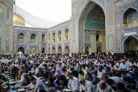 ترتیل خوانی قرآن کریم در حرم امام رضا (ع)