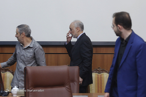 نشست خبری رییس سازمان انرژي اتمي