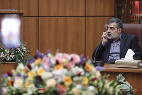 نشست خبری رییس سازمان انرژي اتمي