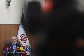 نشست خبری رییس سازمان انرژي اتمي