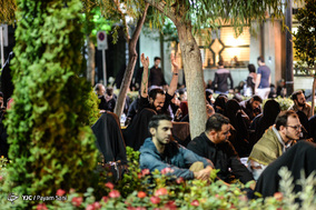 مراسم شب احیاء در مسجد ارگ تهران