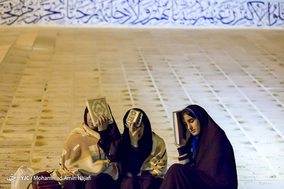 مراسم احیاء شب بیست و یکم ماه رمضان در باغ موزه دفاع مقدس همدان