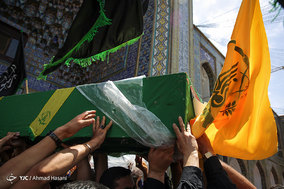 تشییع پیکر شهید مدافع حرم گل آقا مرادی در مشهد