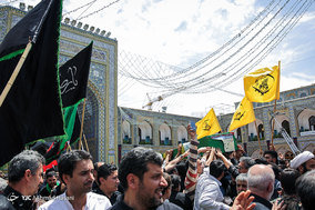 تشییع پیکر شهید مدافع حرم گل آقا مرادی در مشهد