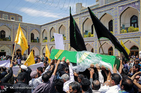 تشییع پیکر شهید مدافع حرم گل آقا مرادی در مشهد