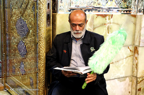مراسم احیای شب بیست و سوم  ماه مبارک رمضان در حرم سید علاءالدین حسین (ع) شیراز