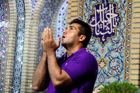 مراسم احیای شب بیست و سوم  ماه مبارک رمضان در حرم سید علاءالدین حسین (ع) شیراز