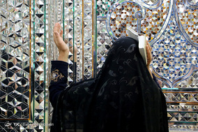 مراسم احیای شب بیست و سوم  ماه مبارک رمضان در حرم سید علاءالدین حسین (ع) شیراز