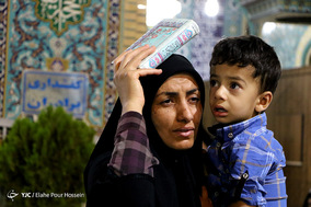 مراسم احیای شب بیست و سوم  ماه مبارک رمضان در حرم سید علاءالدین حسین (ع) شیراز