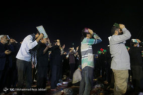 مراسم احیاء شب بیست و سوم ماه رمضان در مسجد جمکران قم