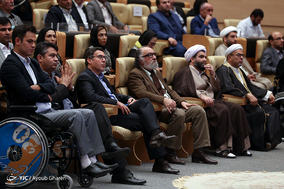 مراسم تجلیل از ورزشکاران و هنرمندان در جزیره کیش
