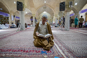 مراسم معنوی اعتکاف در مسجد جامع همدان